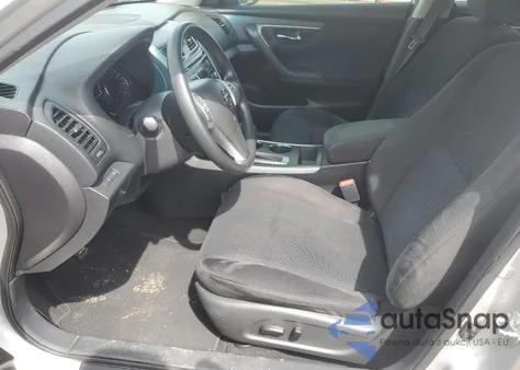 2015 Nissan Altima 2.5 из США, поврежденный, VIN 1N4AL3AP5FC200829